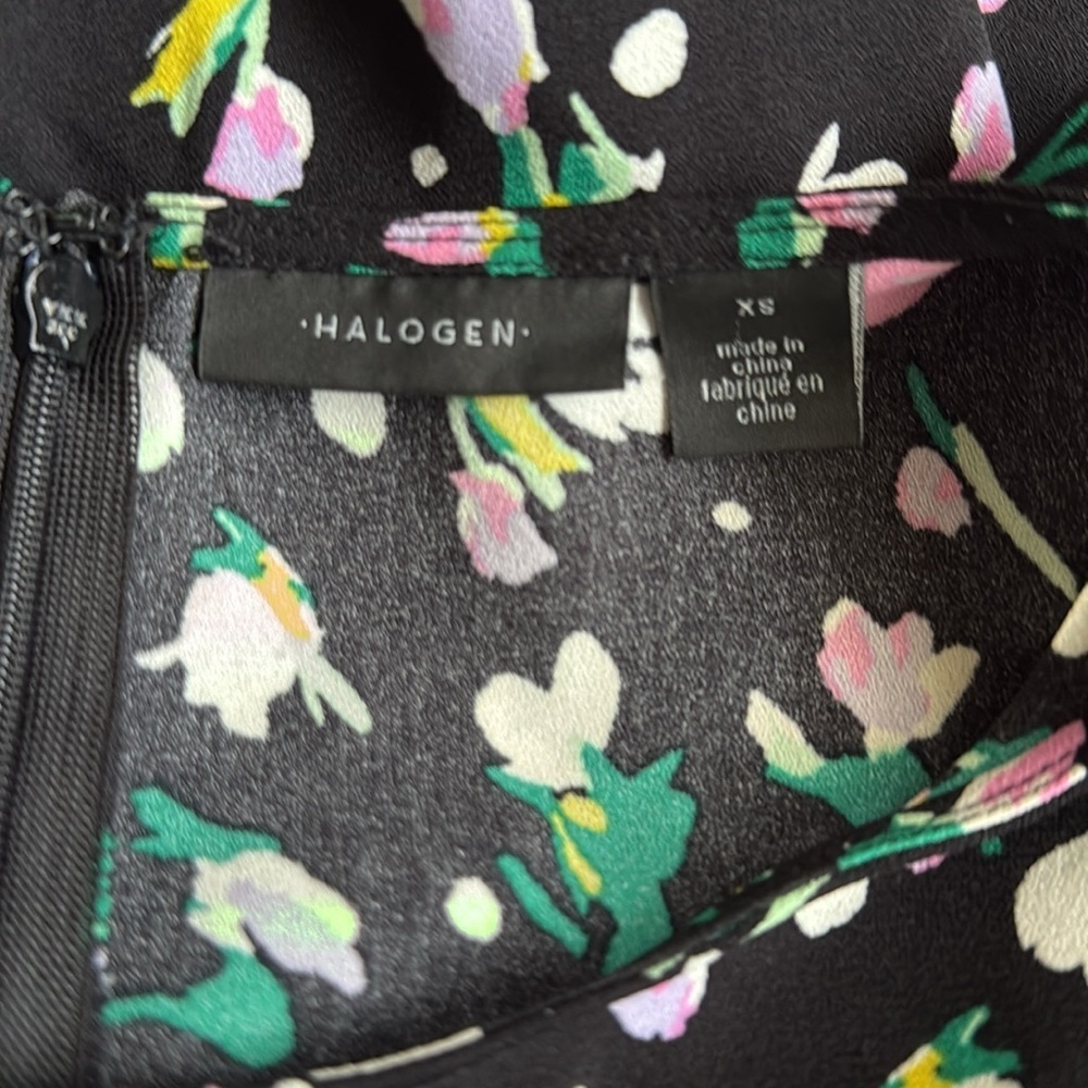 Halogen EUC. Black Floral Sleeveless A-Line Back Zip Dress. Fun Fun Fun! - Picture 7 of 9